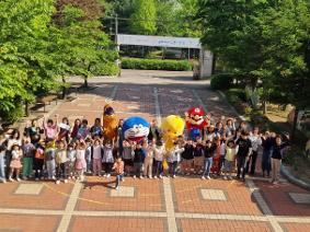 학부모회 주관 어린이날 아침 맞이 행사